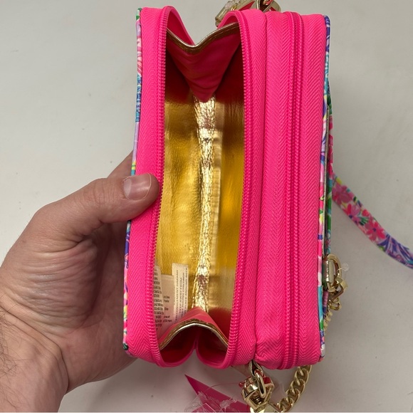 Disney Parks Lilly Pulitzer Dreamin’ Crossbody Purse Minnie Daisy Bag NWT - Picture 10 of 15